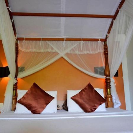 Landa Holiday House Belihuloya Esterno foto