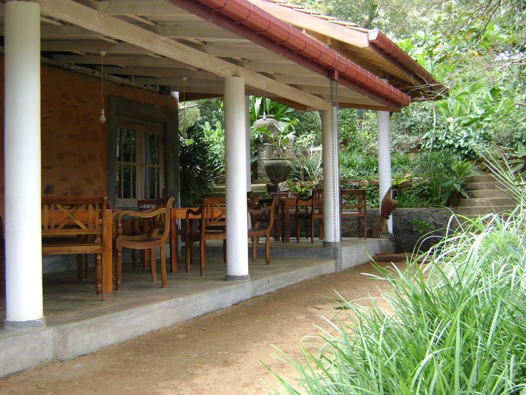 Landa Holiday House Belihuloya Esterno foto