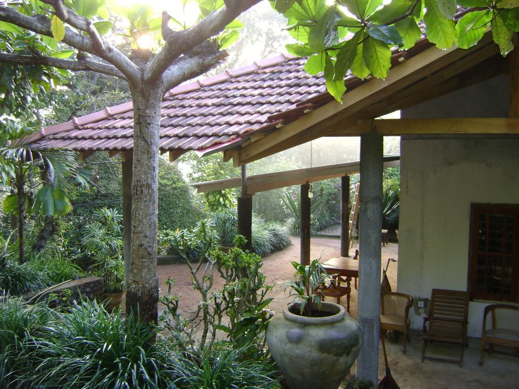 Landa Holiday House Belihuloya Esterno foto